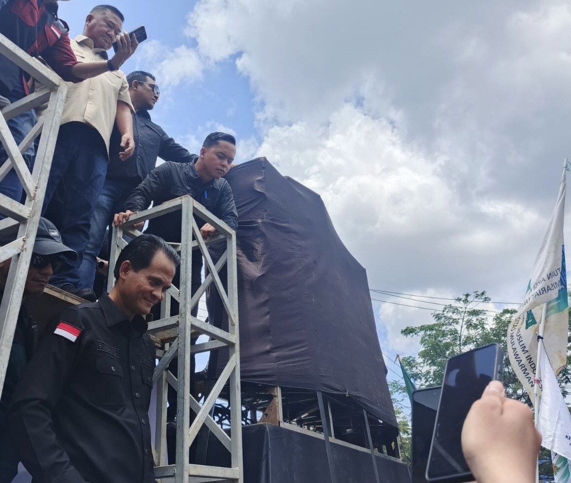 Ribuan Massa Demo di DPRD Kaltim, Soroti Dugaan KKN hingga Nasib Peserta BPJS